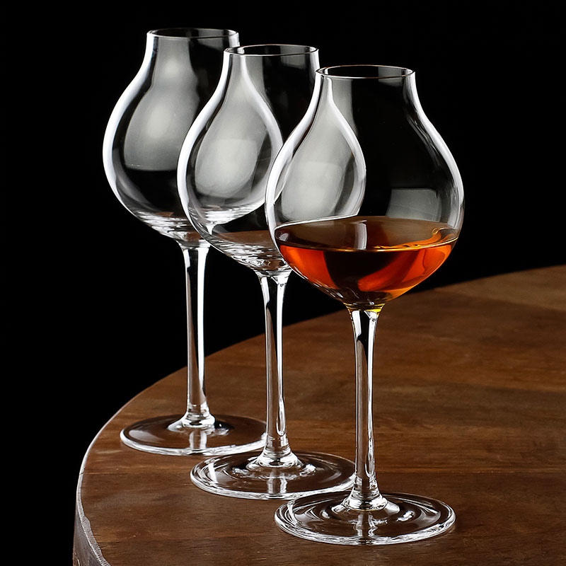 1920s Professional Blender's W - Wine Xo review and price